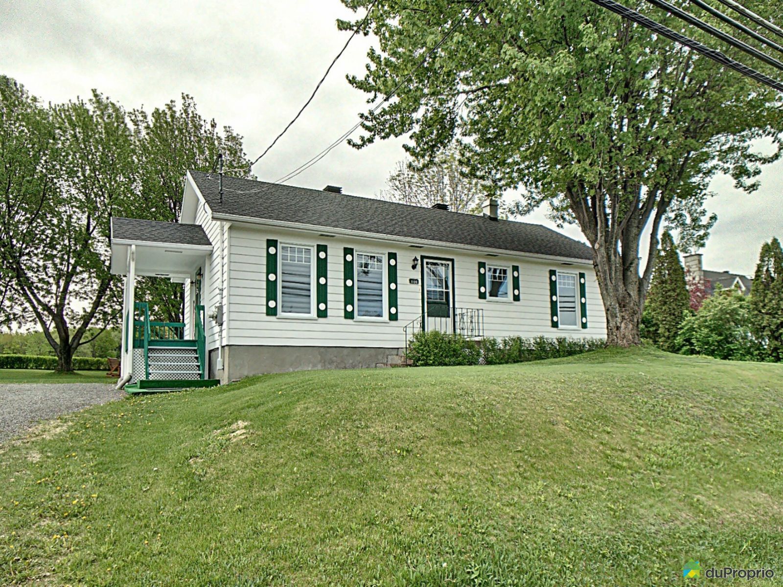 1100 chemin Royal, Ile d'Orléans (StPierre) for sale DuProprio