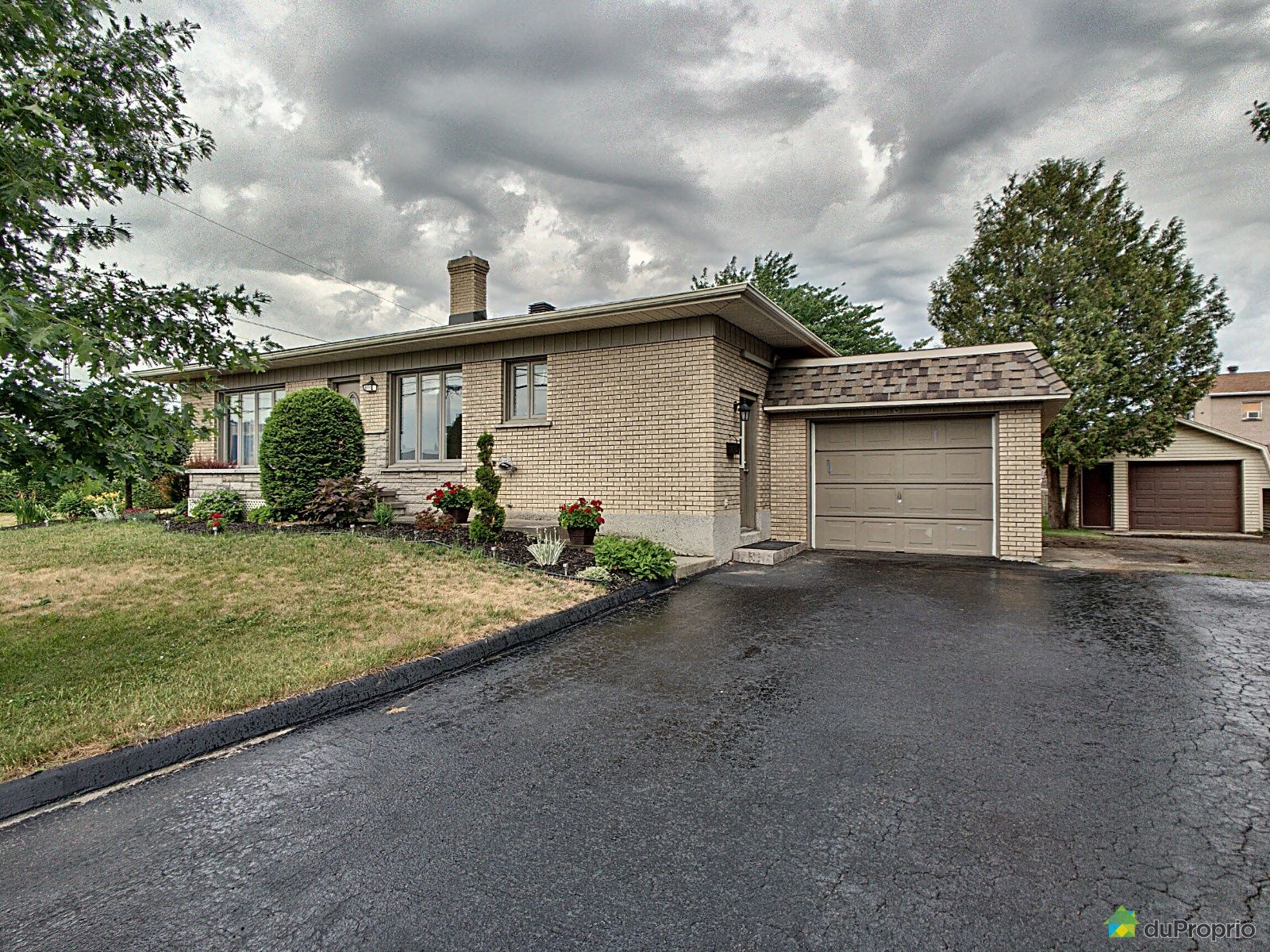 2190, rue SaintPierre, Drummondville (Drummondville) à vendre DuProprio