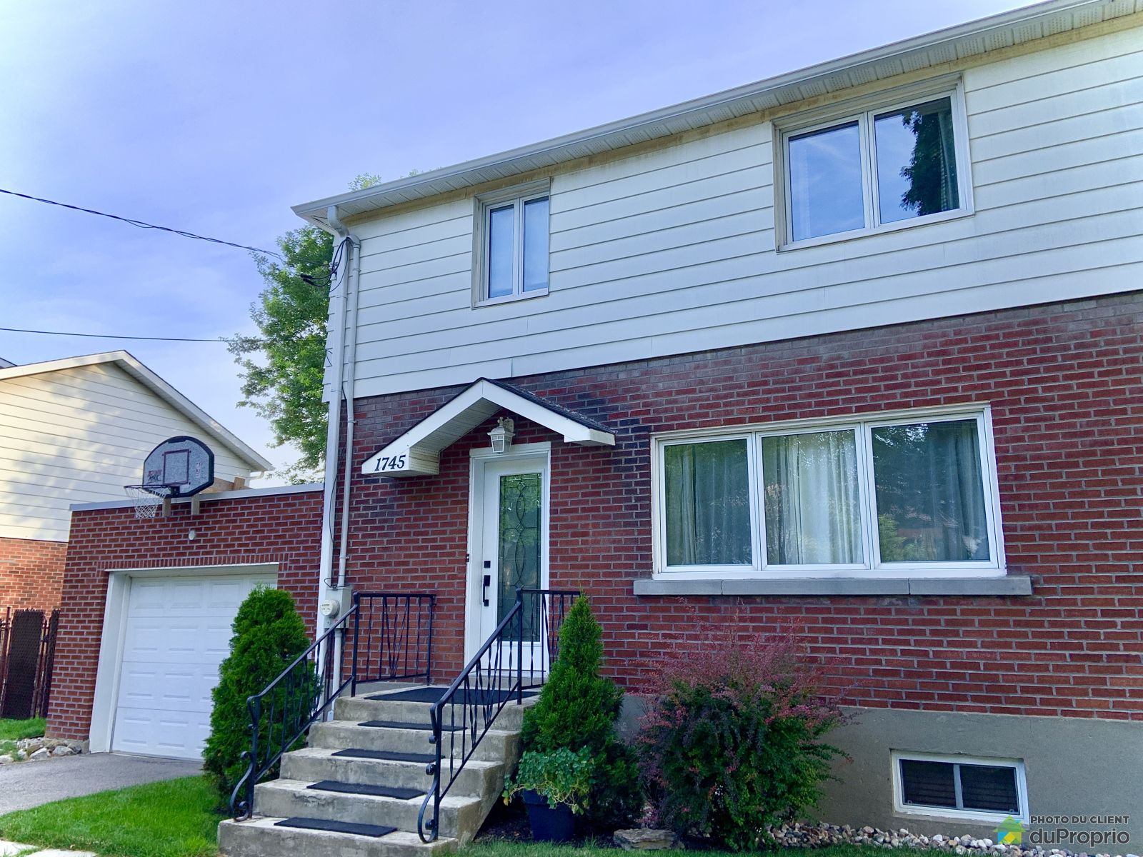1745, rue Dépatie, SaintLaurent à vendre DuProprio