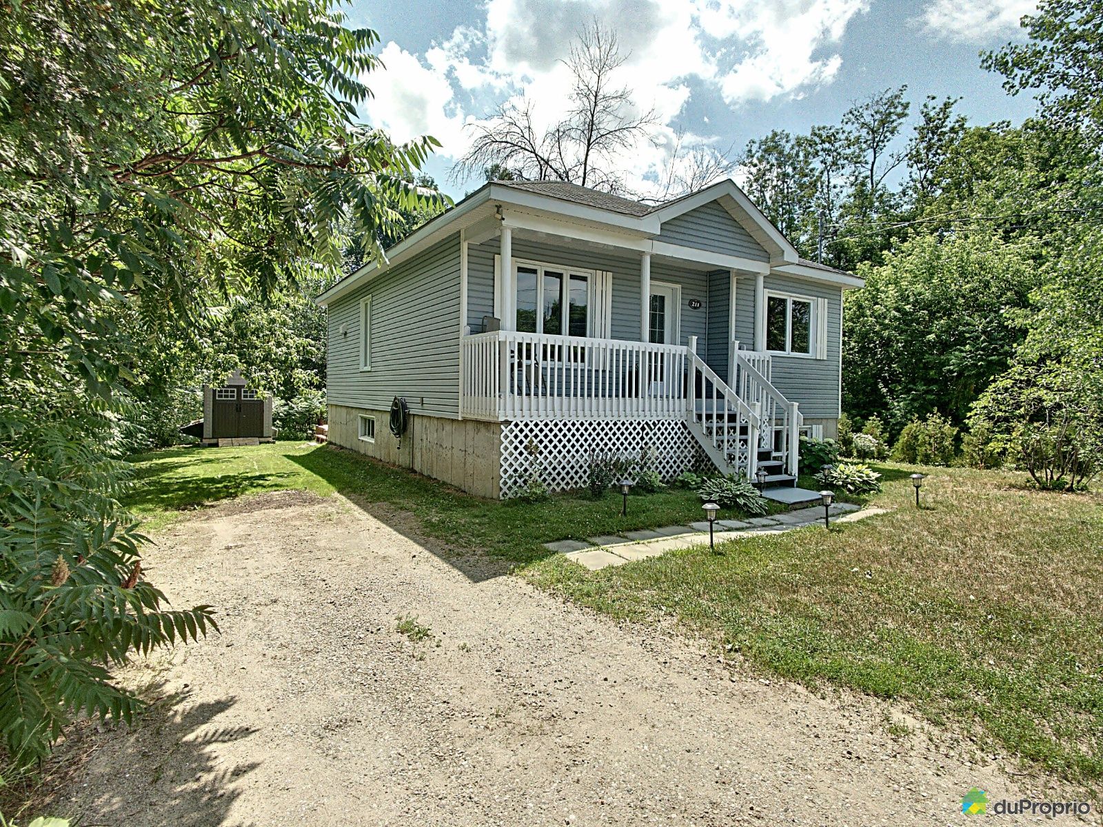 211 rue SaintJulien, Papineauville for sale DuProprio