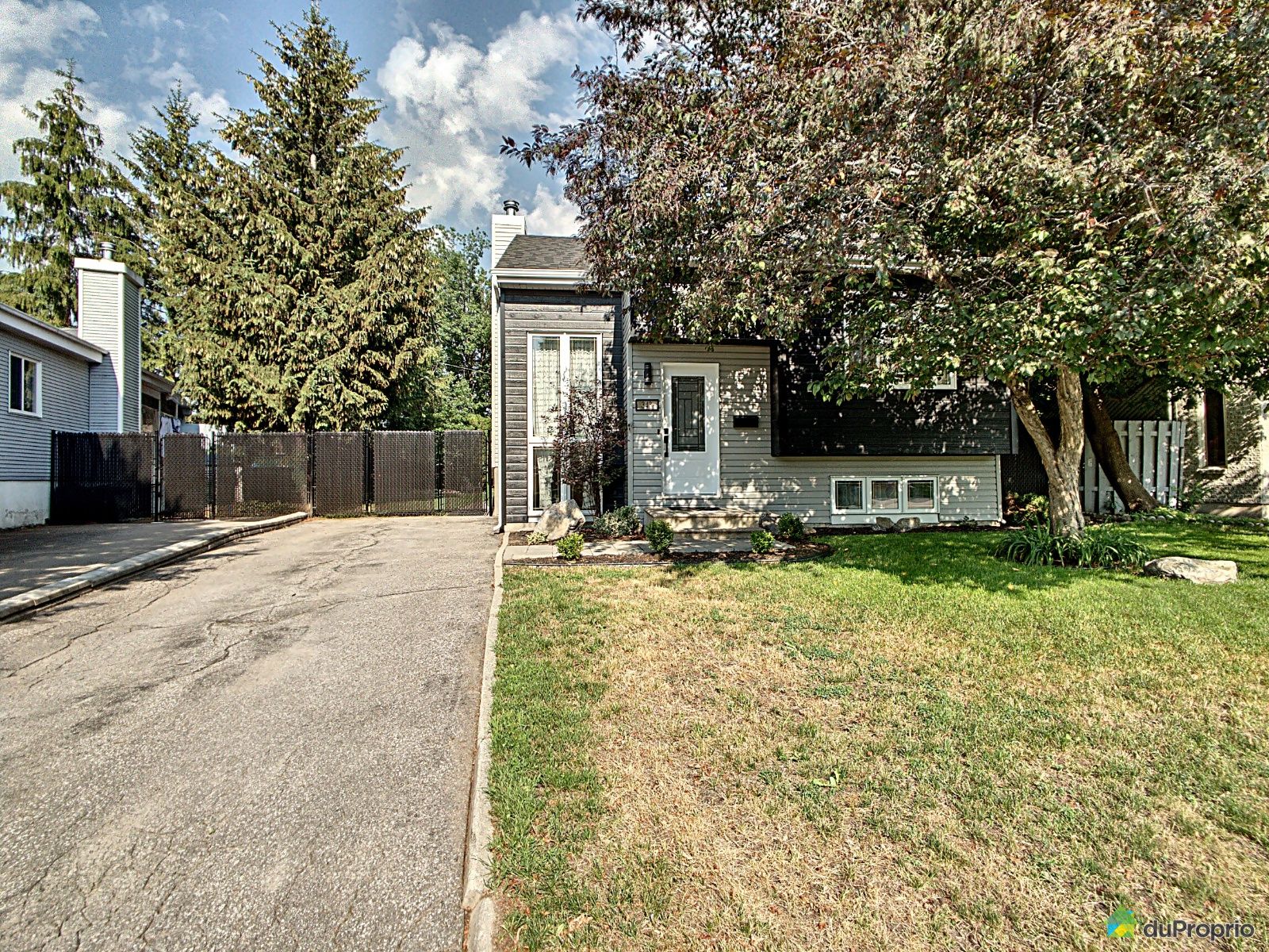 343, RUE JOSEPHGERMAIN, BoisDesFilion à vendre DuProprio