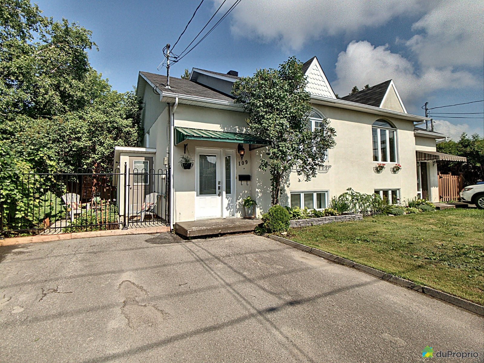 109 rue SaintÉmile, Chicoutimi (ChicoutimiNord) for sale DuProprio