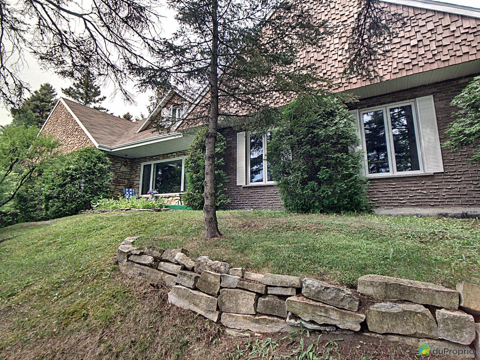 1823 rue SaintJeanBaptiste, Jonquière (Jonquière) for sale DuProprio