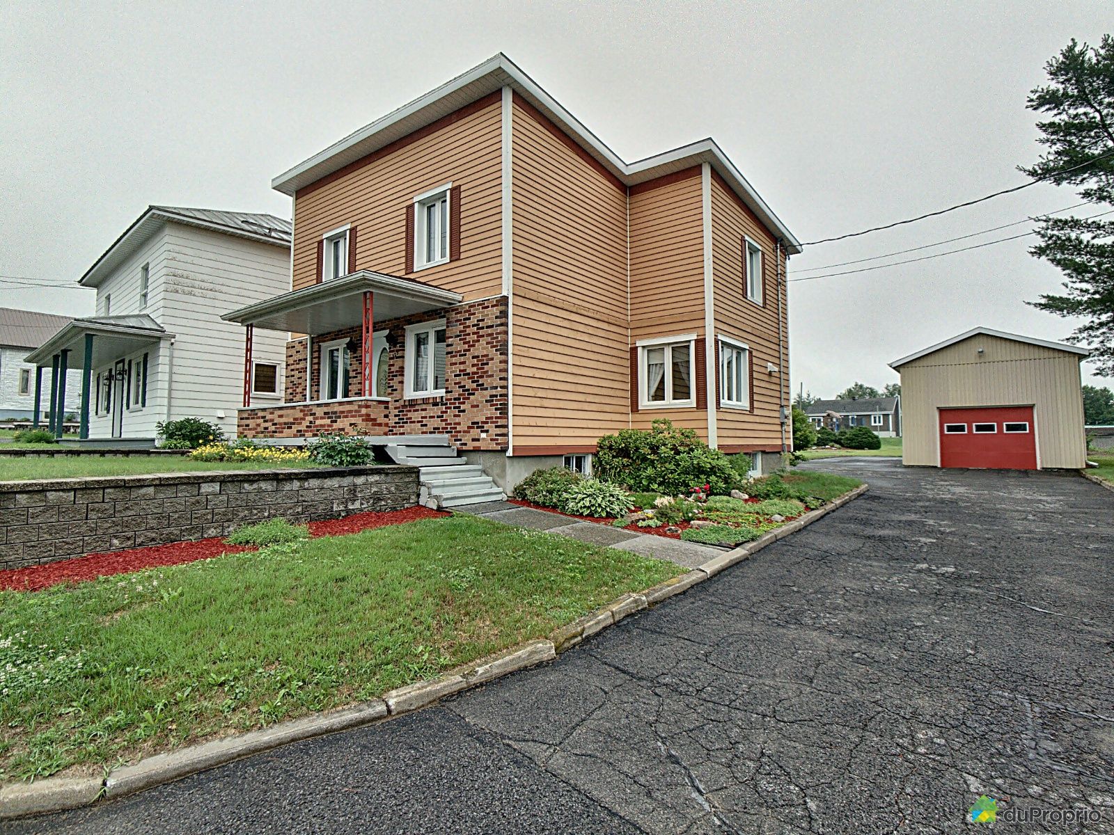 325 avenue Royale, StTiteDesCaps for sale DuProprio