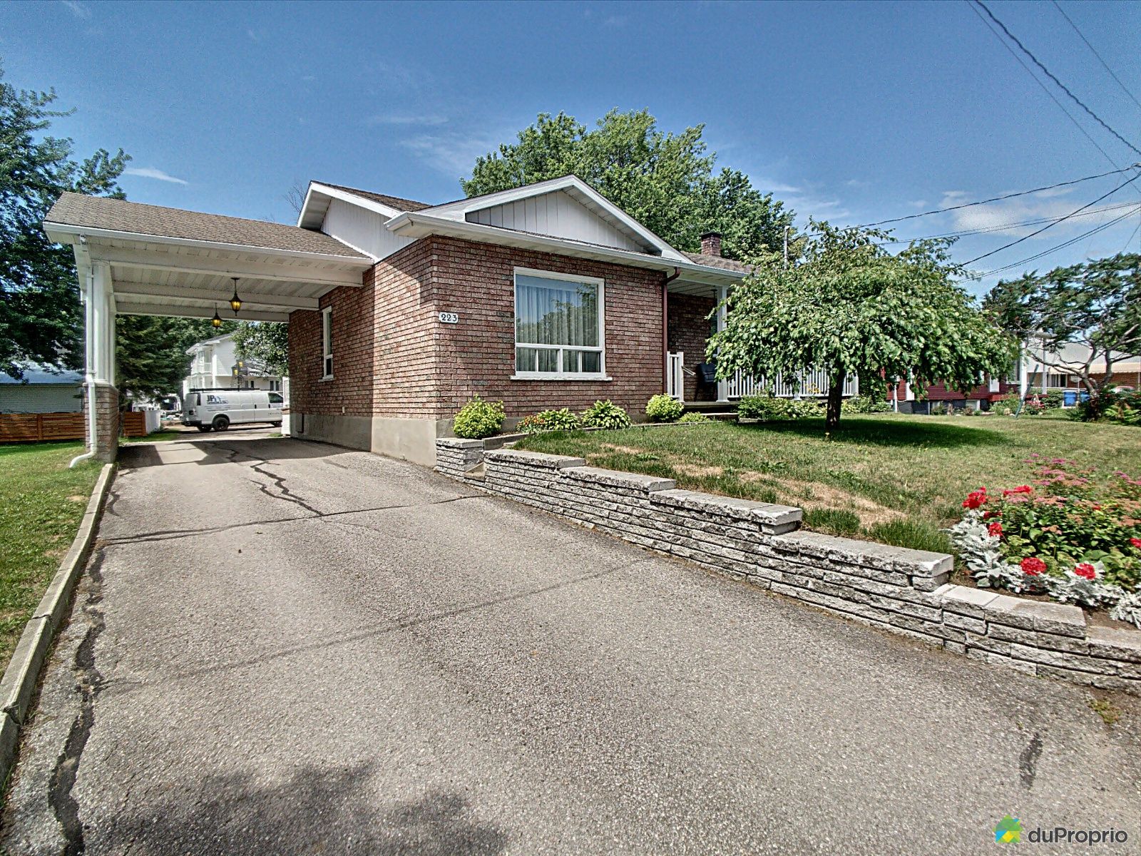 223, rue Lajoie, Hébertville à vendre DuProprio