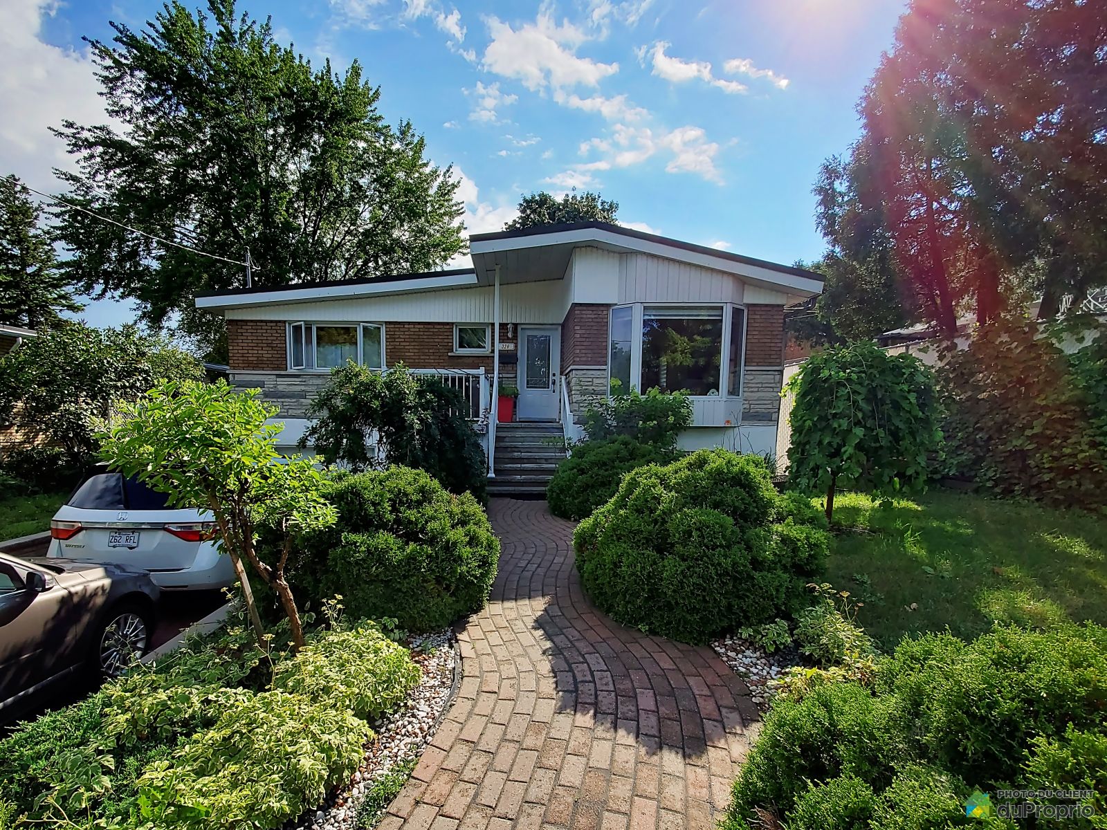 328 90e Avenue, Chomedey for sale DuProprio