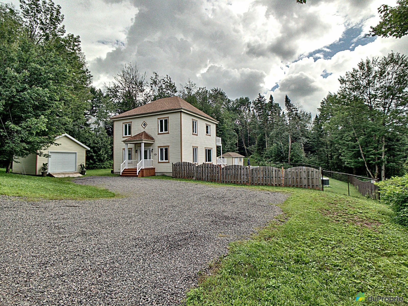 15 chemin du Lac, StGabrielDeValcartier for sale DuProprio