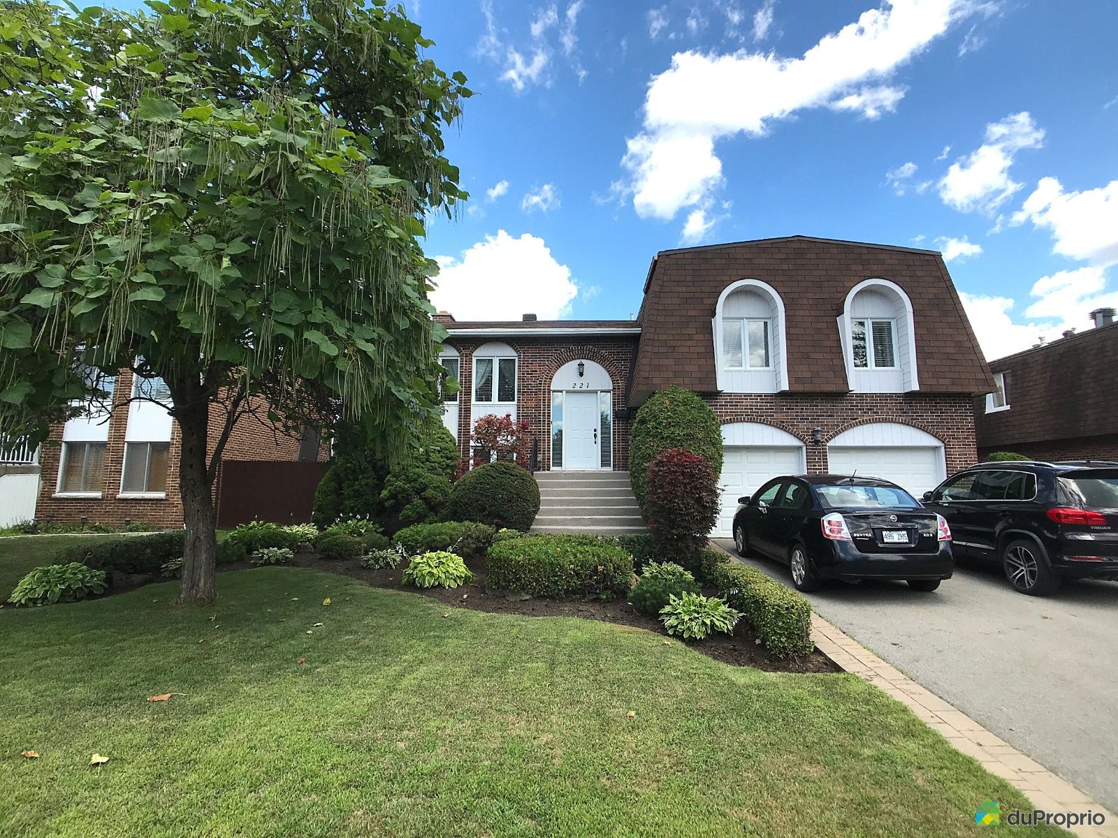 221 rue Dauphin, DollardDesOrmeaux for sale DuProprio