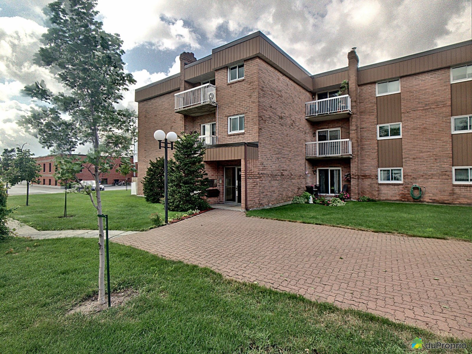 43035 avenue SainteCatherine, StHyacinthe for sale DuProprio