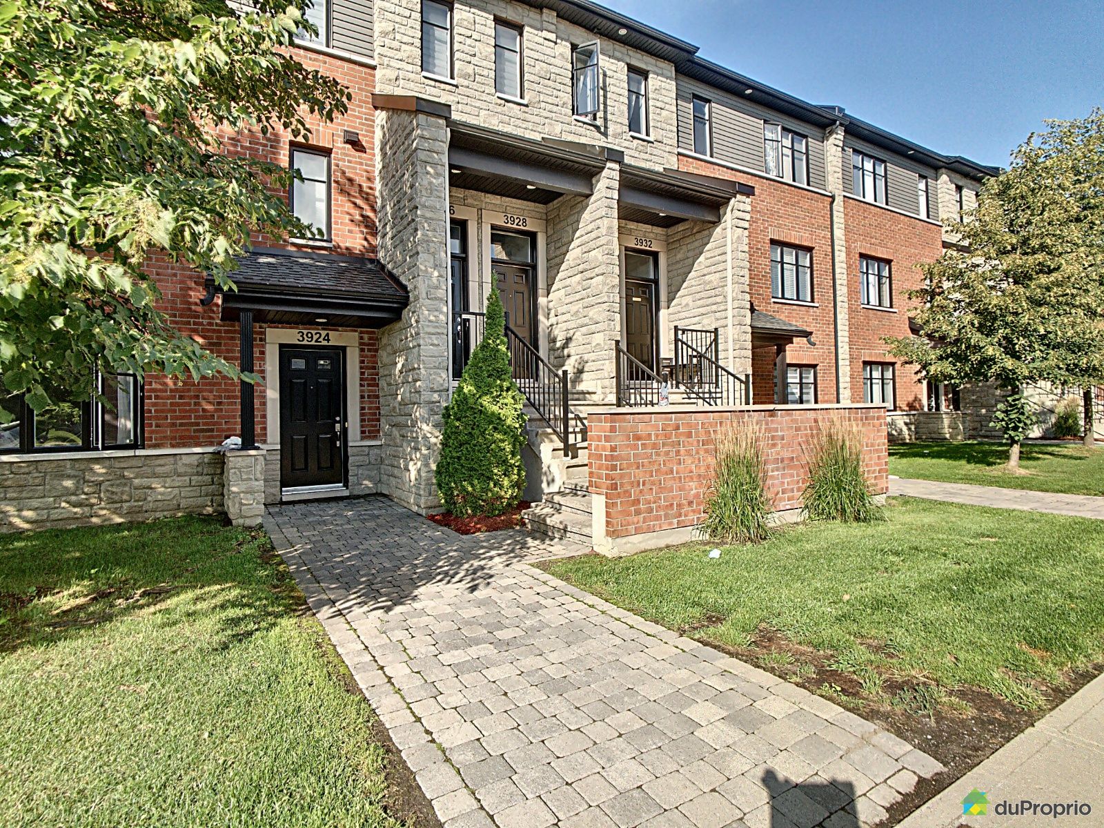 3924 rue Bertin, Chomedey for sale DuProprio