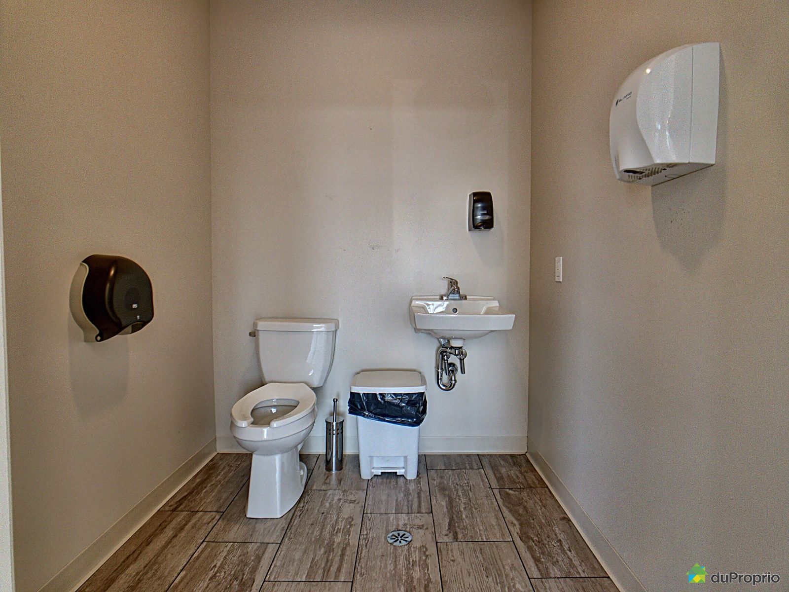 765 rue Commerciale Nord, Témiscouata-sur-le-Lac for sale