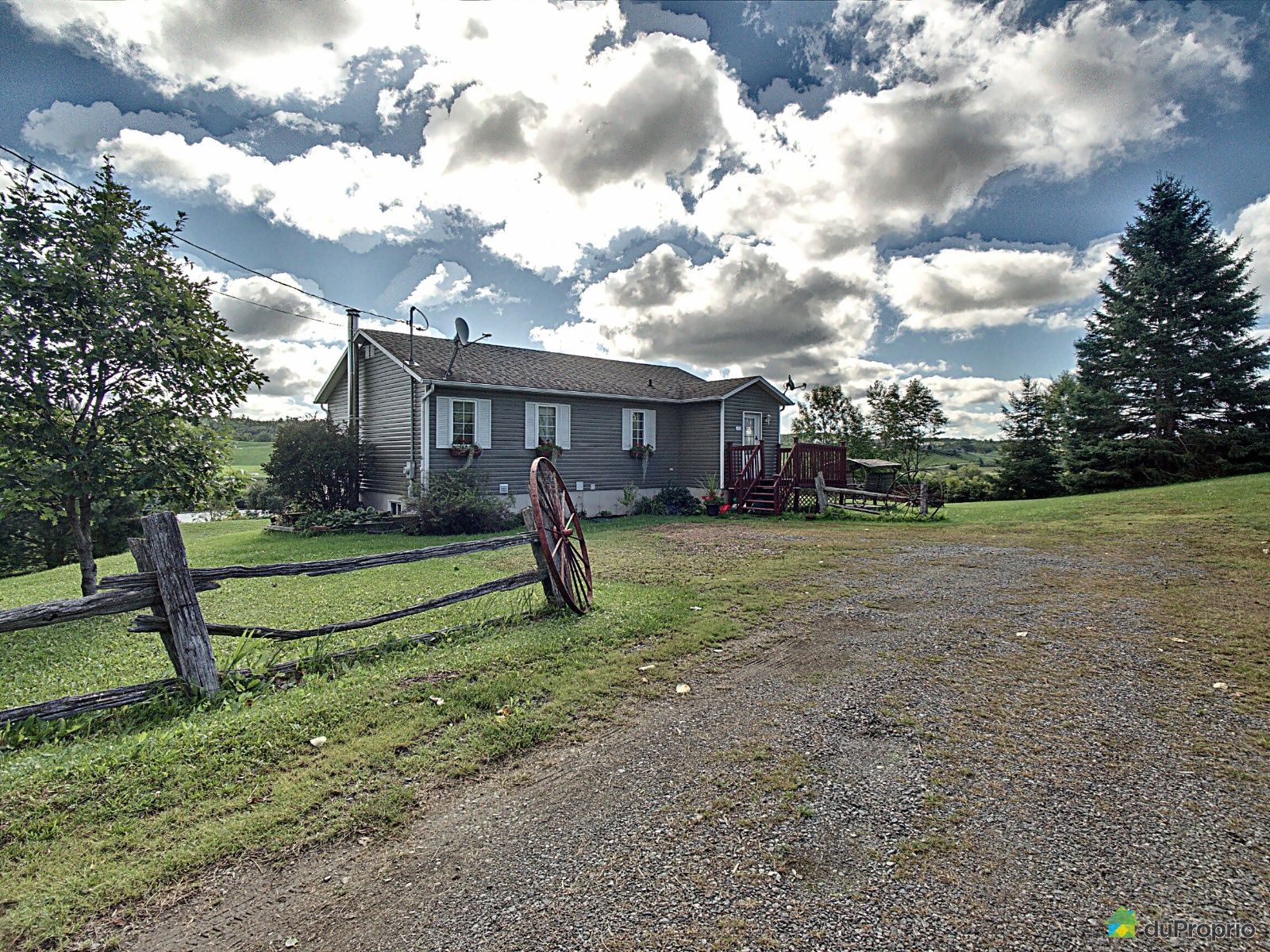 703, terrasse de la Batiscan, StStanislasDeChamplain à vendre