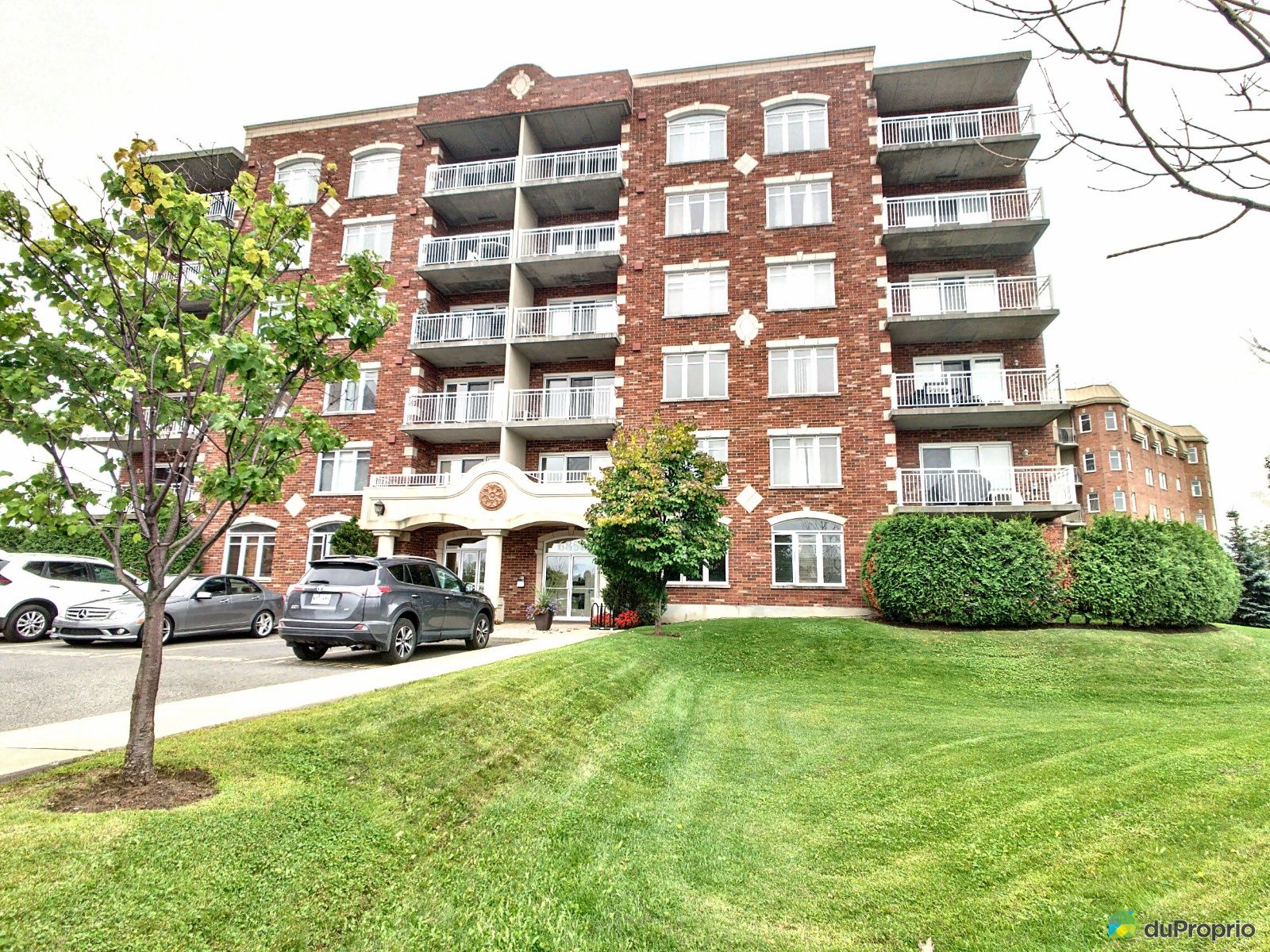 107 6850 Boulevard Henri Boura — photo 1