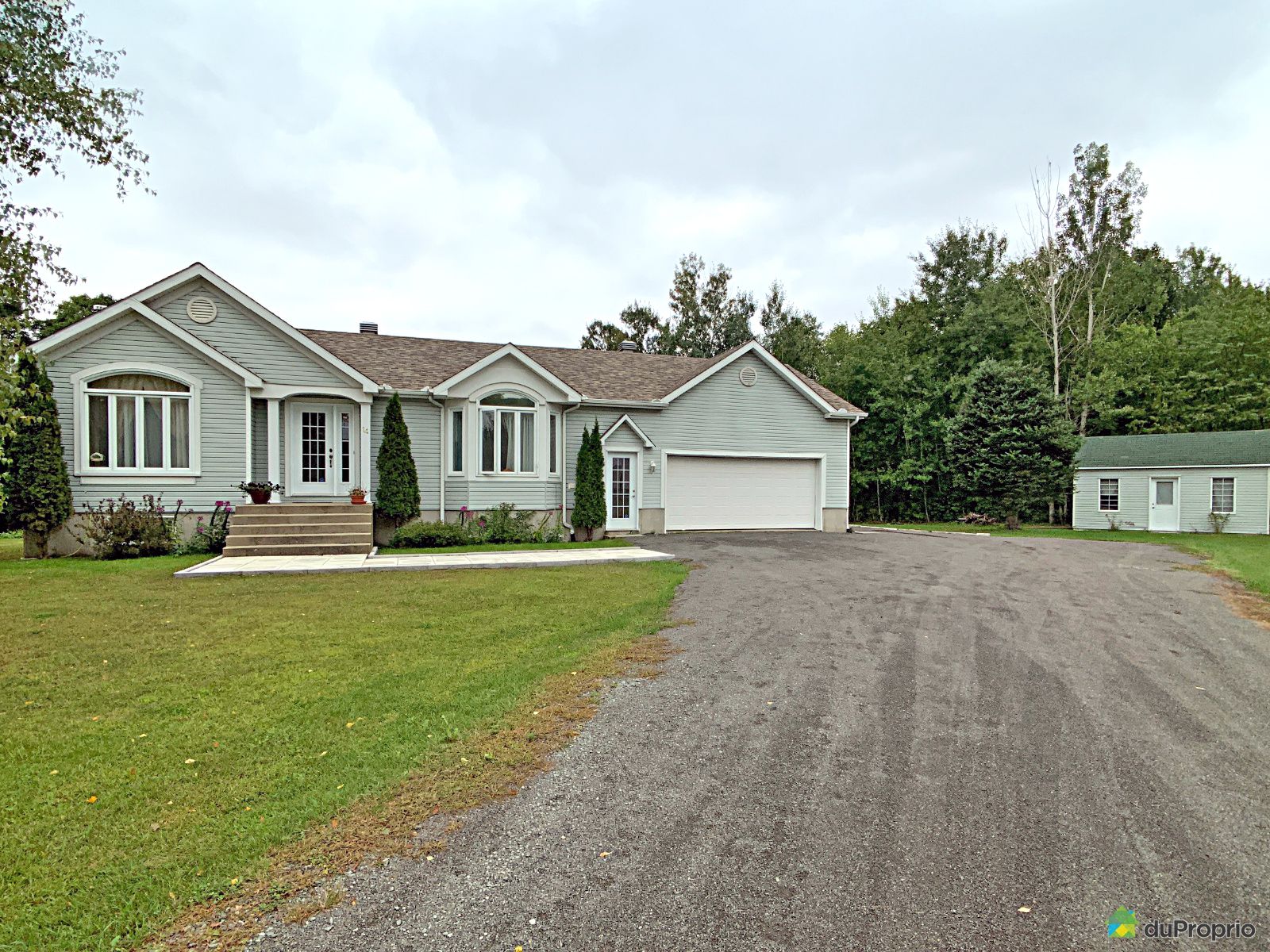 14 rue Francine, GrenvillesurlaRouge for sale DuProprio