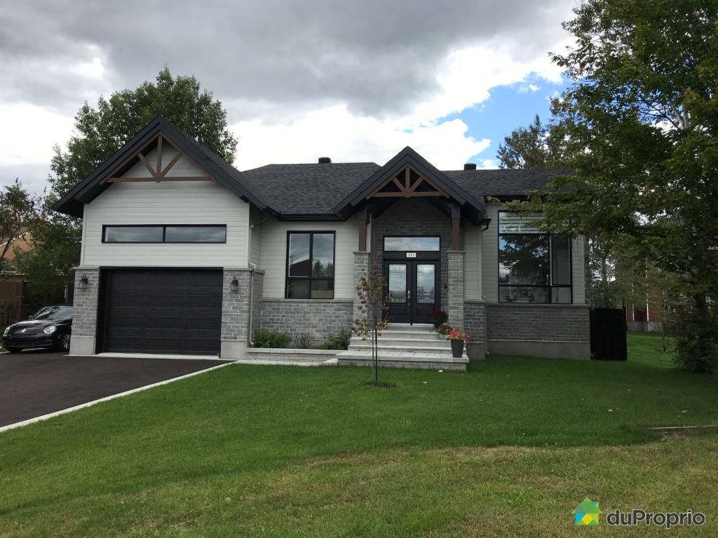 Laval propriétés neuves maisons à vendre DuProprio