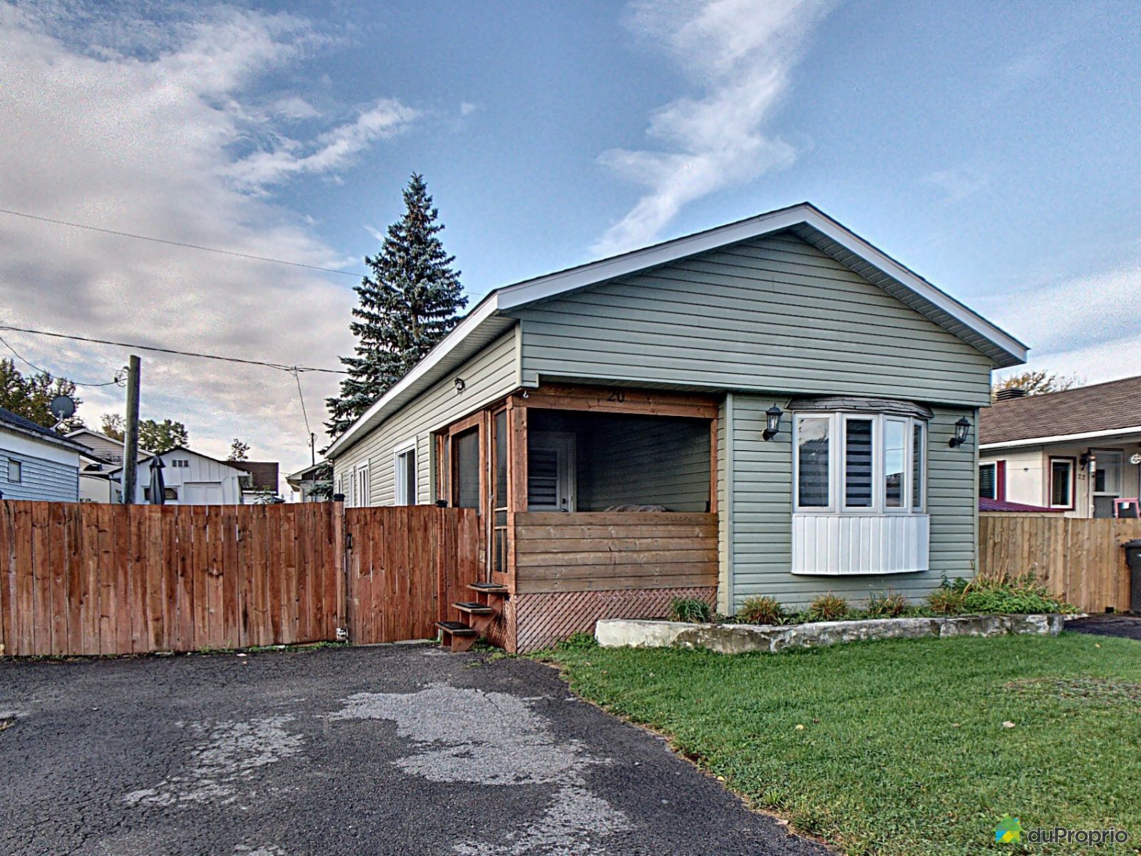 20 99e Avenue Est, Blainville for sale DuProprio