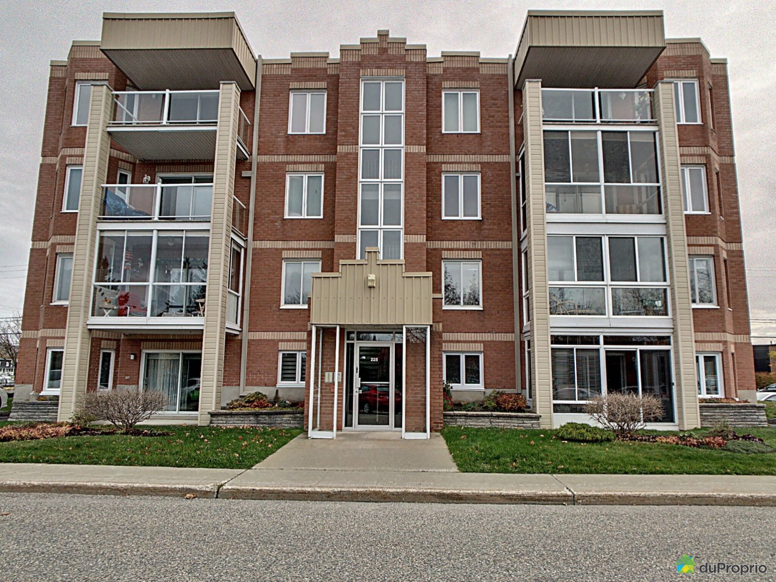 304225 rue de Bigarré, Victoriaville for sale DuProprio 304225 rue de Bigarré, Victoriaville for sale DuProprio
