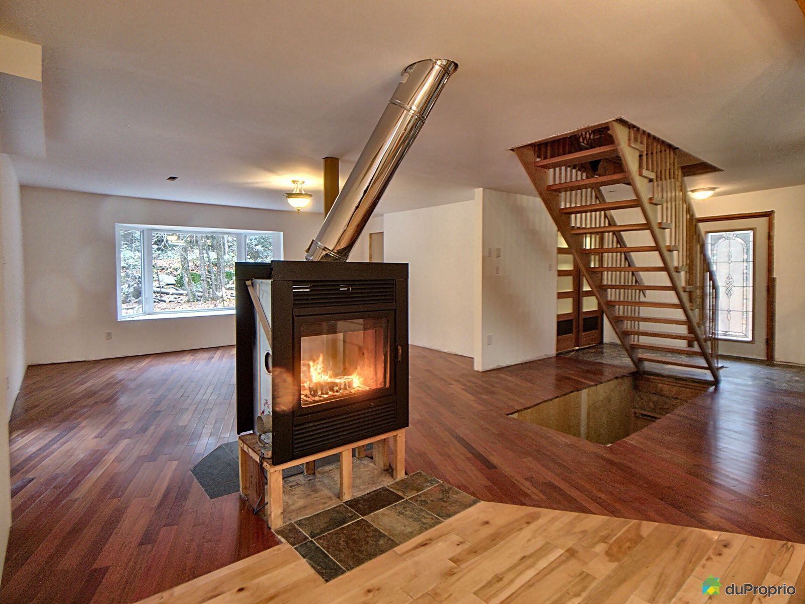 2 Storey for sale Rigaud 4 bedrooms 2 bathrooms 934989 DuProprio