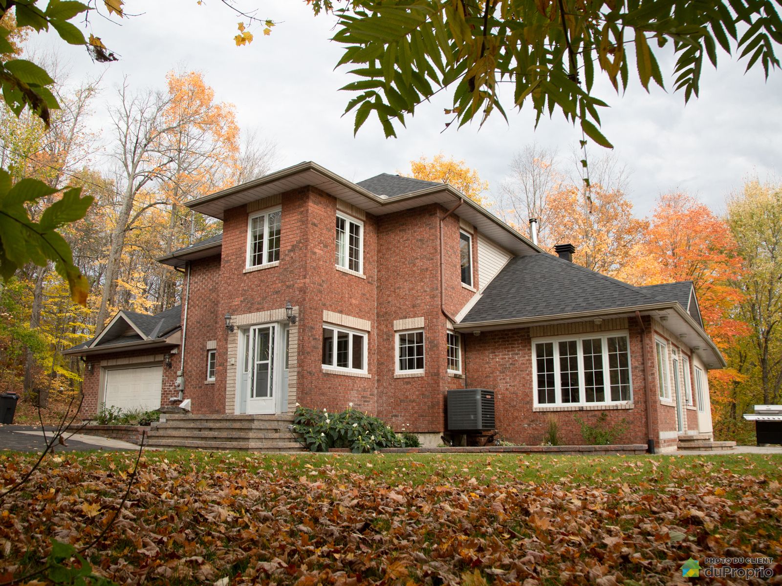 2 Storey for sale ValDesMonts 3 bedrooms 2 bathrooms 935329