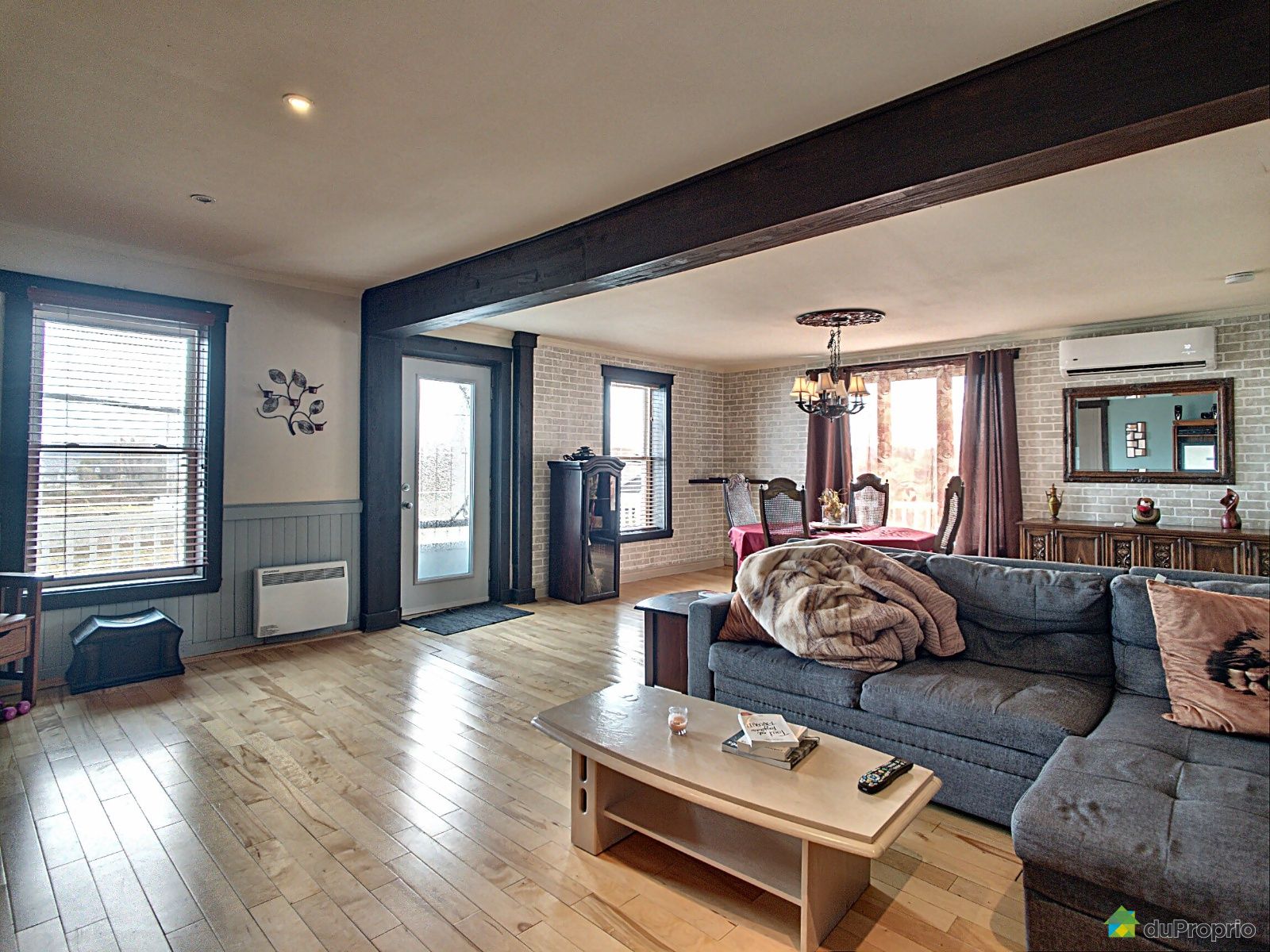 10753 Avenue Royale — photo 3