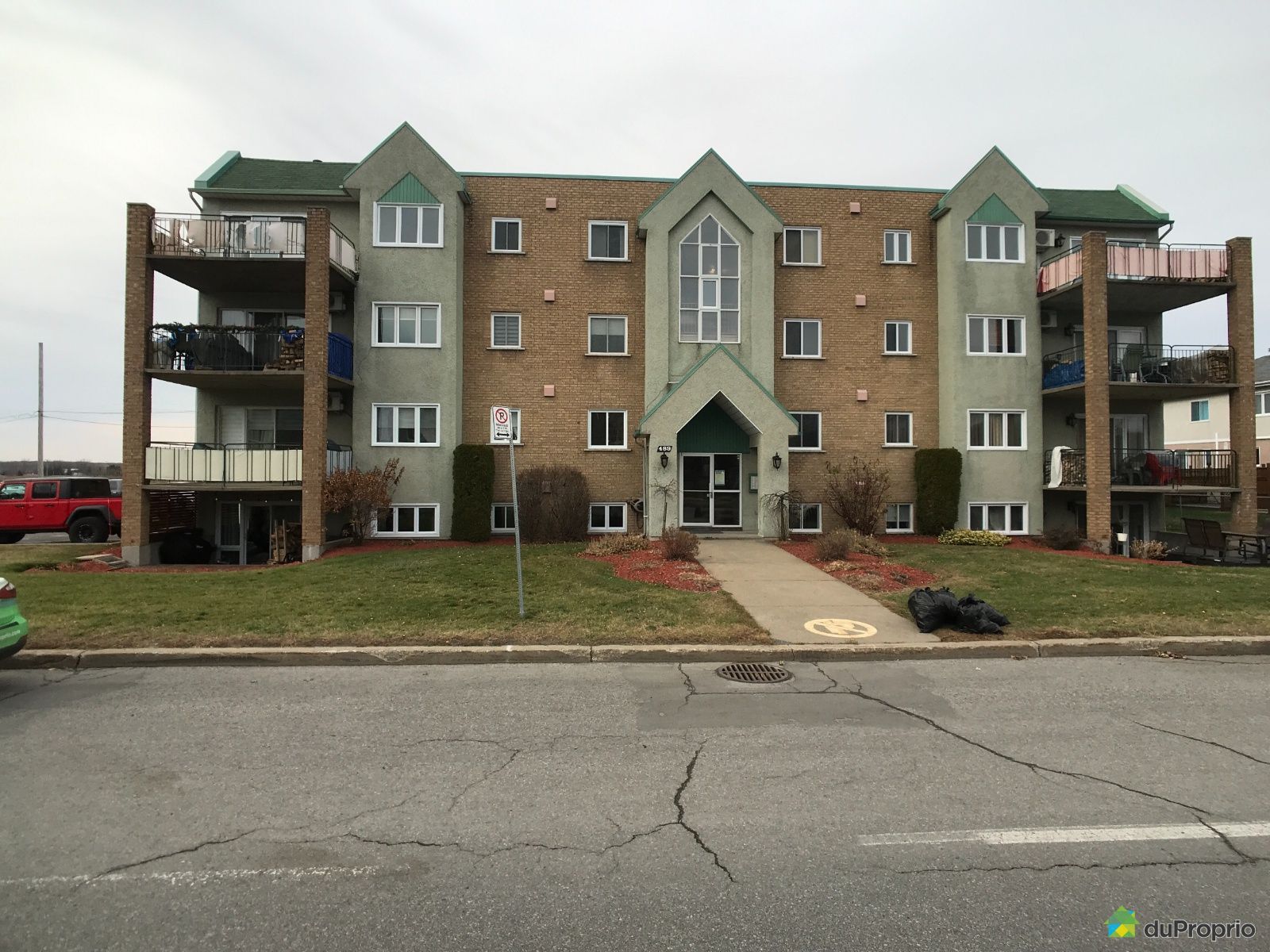 15489 boulevard Le BourgNeuf, Repentigny (Le Gardeur) for sale