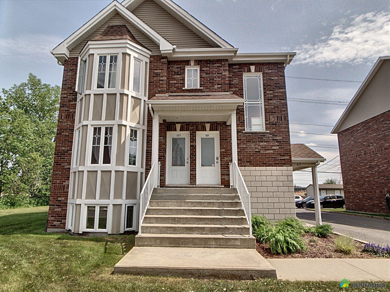 Triplex à vendre La Prairie 6 chambres 3 salles de bain 964666