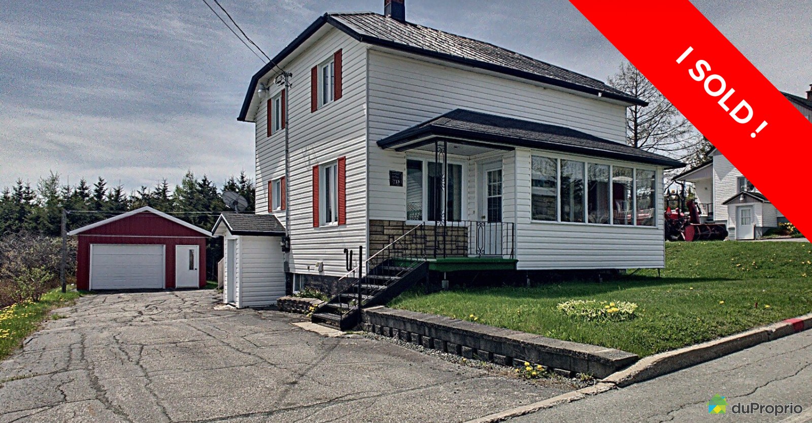 maison2etagesstlucdebellechasse160012338707sold.jpg