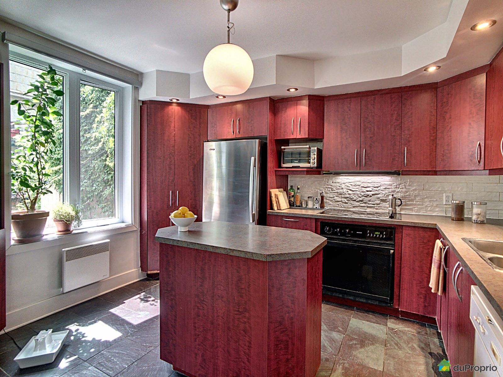 1379 Boulevard De Maisonneuve — photo 3