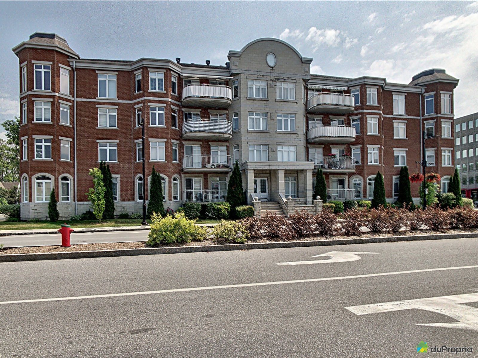 208205, avenue Dorval, Dorval / L'Île Dorval à vendre DuProprio