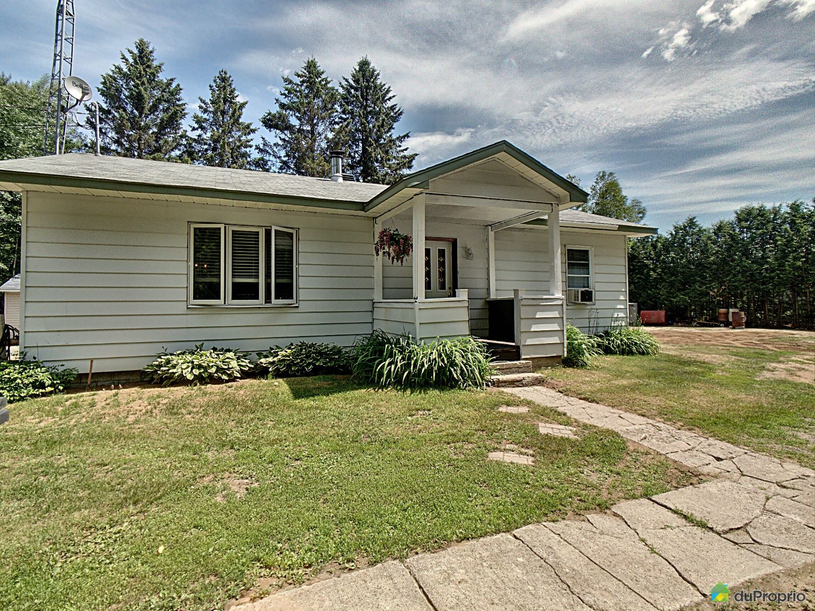 Bungalow à vendre MorinHeights 2 chambres 1 salle de bain 970230