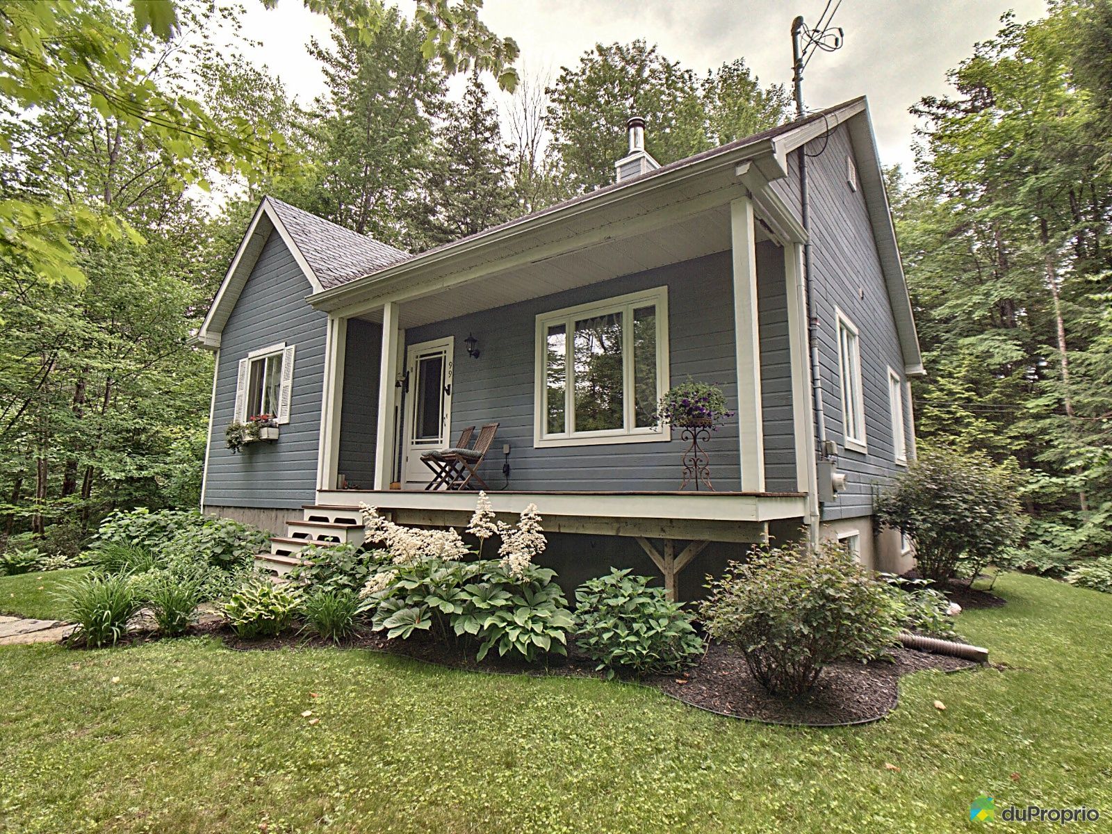 99, rue Béatrice, StColomban à vendre DuProprio