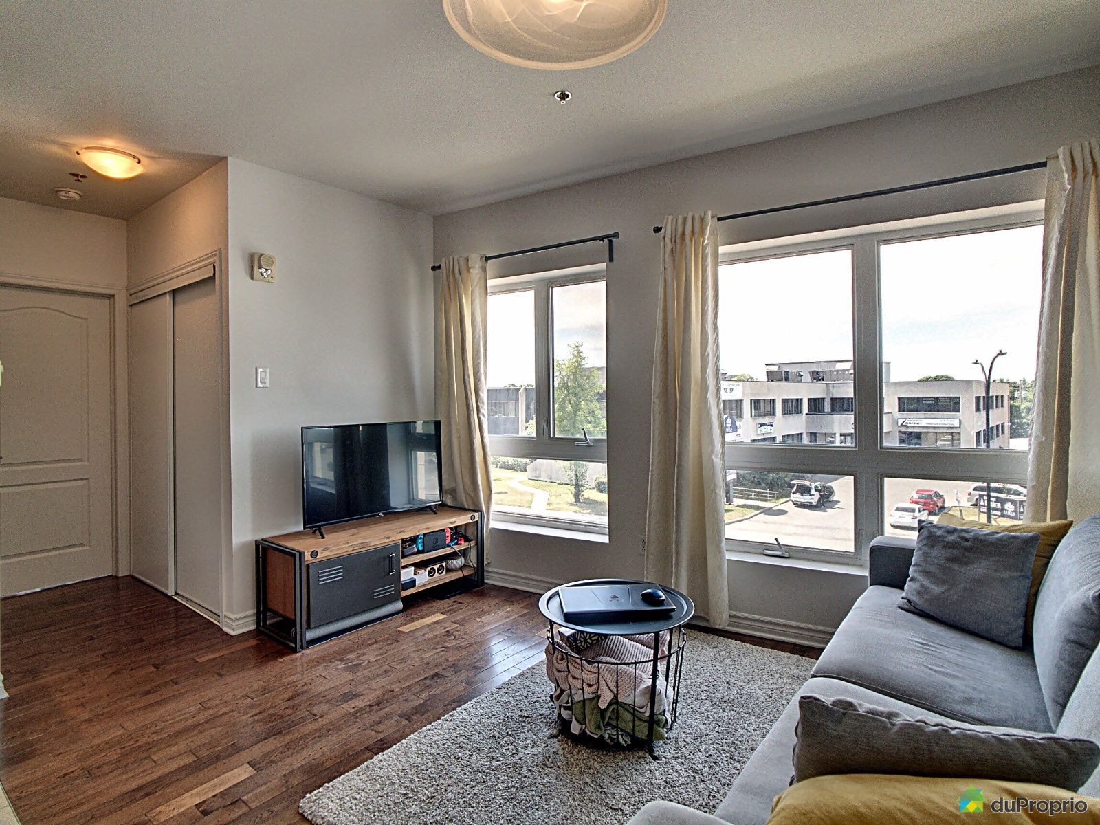 Condominium for sale SaintLaurent 1 bedroom 1 bathroom 970748 DuProprio