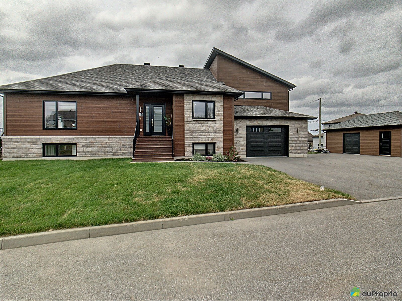 490, rue LaureConan, Rimouski (Rimouski) à vendre DuProprio 490, rue LaureConan, Rimouski (Rimouski) à vendre DuProprio