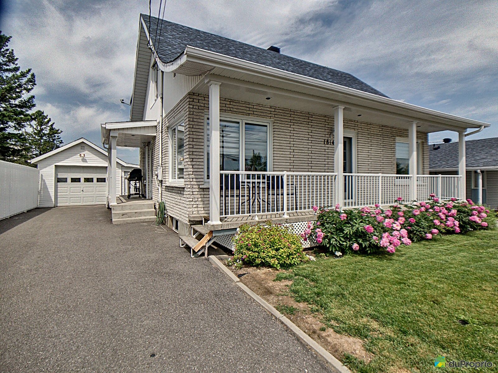 Maison 2 étages à vendre Jonquière (Jonquière) 4 chambres 972213