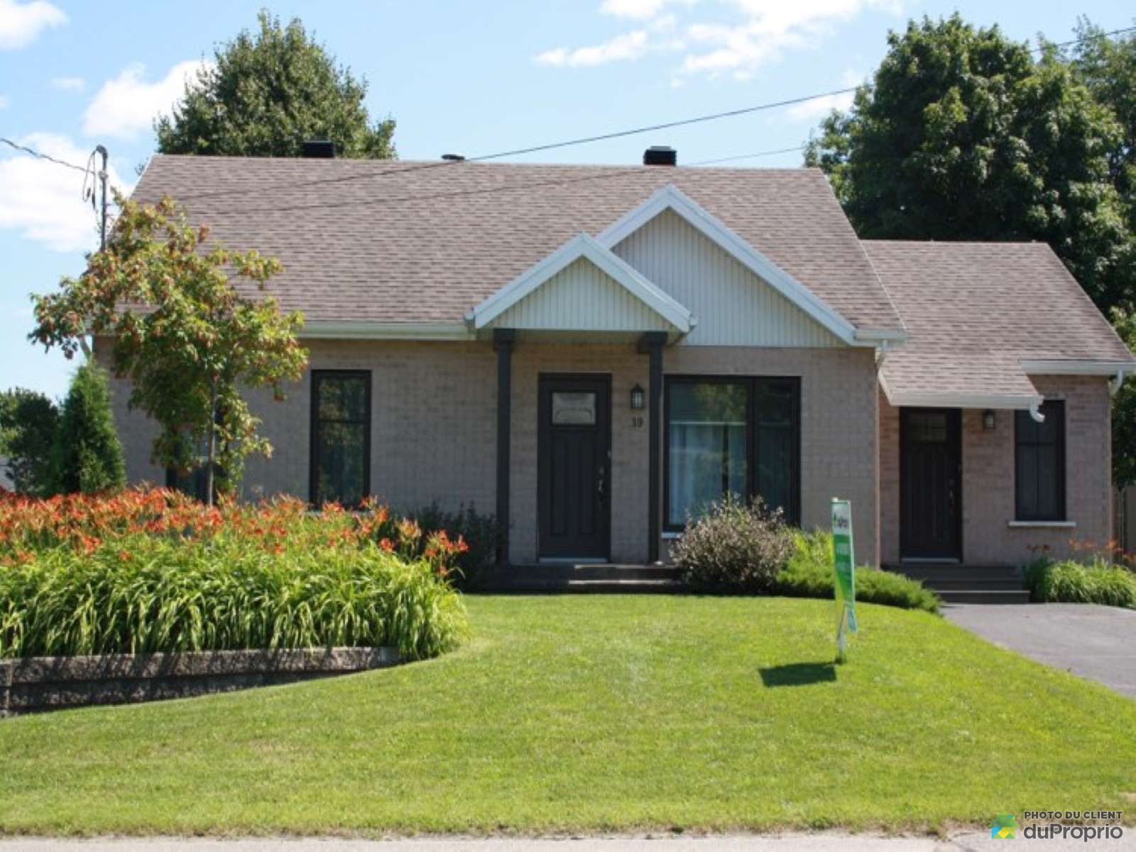 19 rue SaintJoseph, PontRouge for sale DuProprio