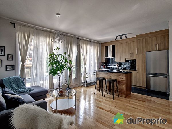 Living / Dining Room - 104-2140 rue Cartier, Ville-Marie (Centre-Ville et Vieux-Montréal) for sale