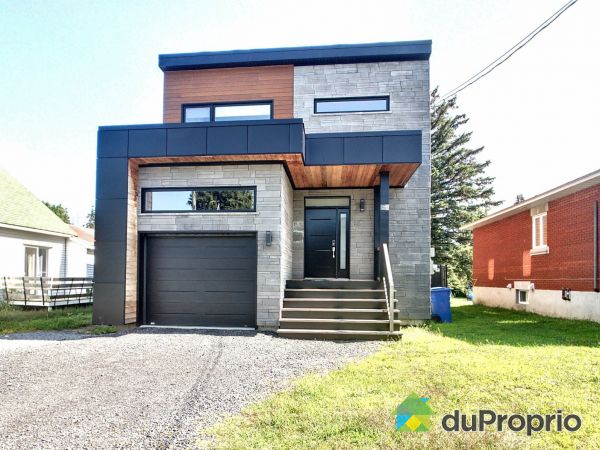 250, rue Saint-Henri, Napierville à vendre