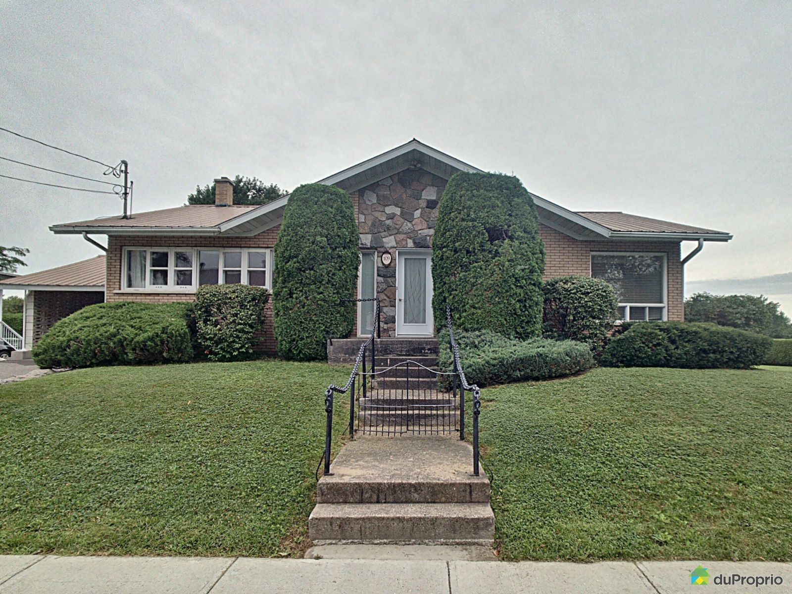 Bungalow à vendre StPie 5 chambres 2 salles de bain 978240