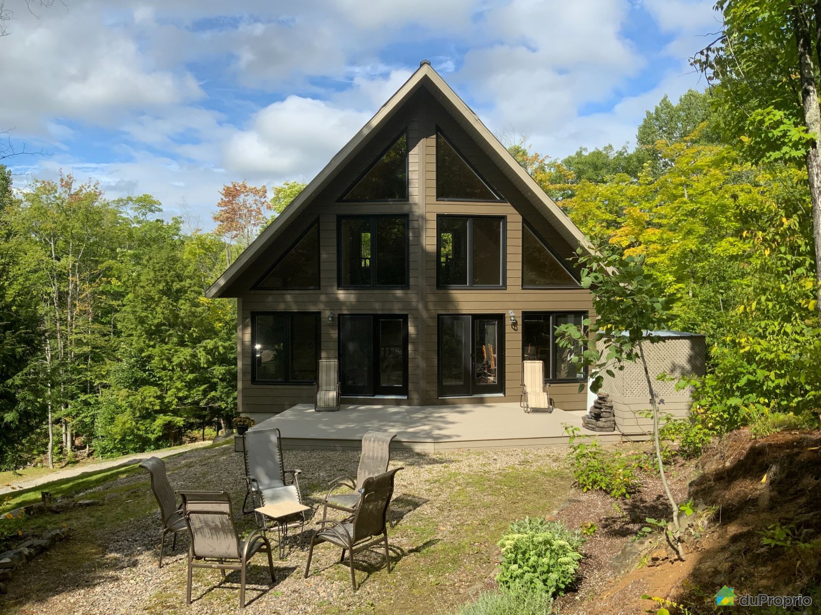 16, chemin de l'Aigle, ValDesMonts (Perkins) à vendre DuProprio