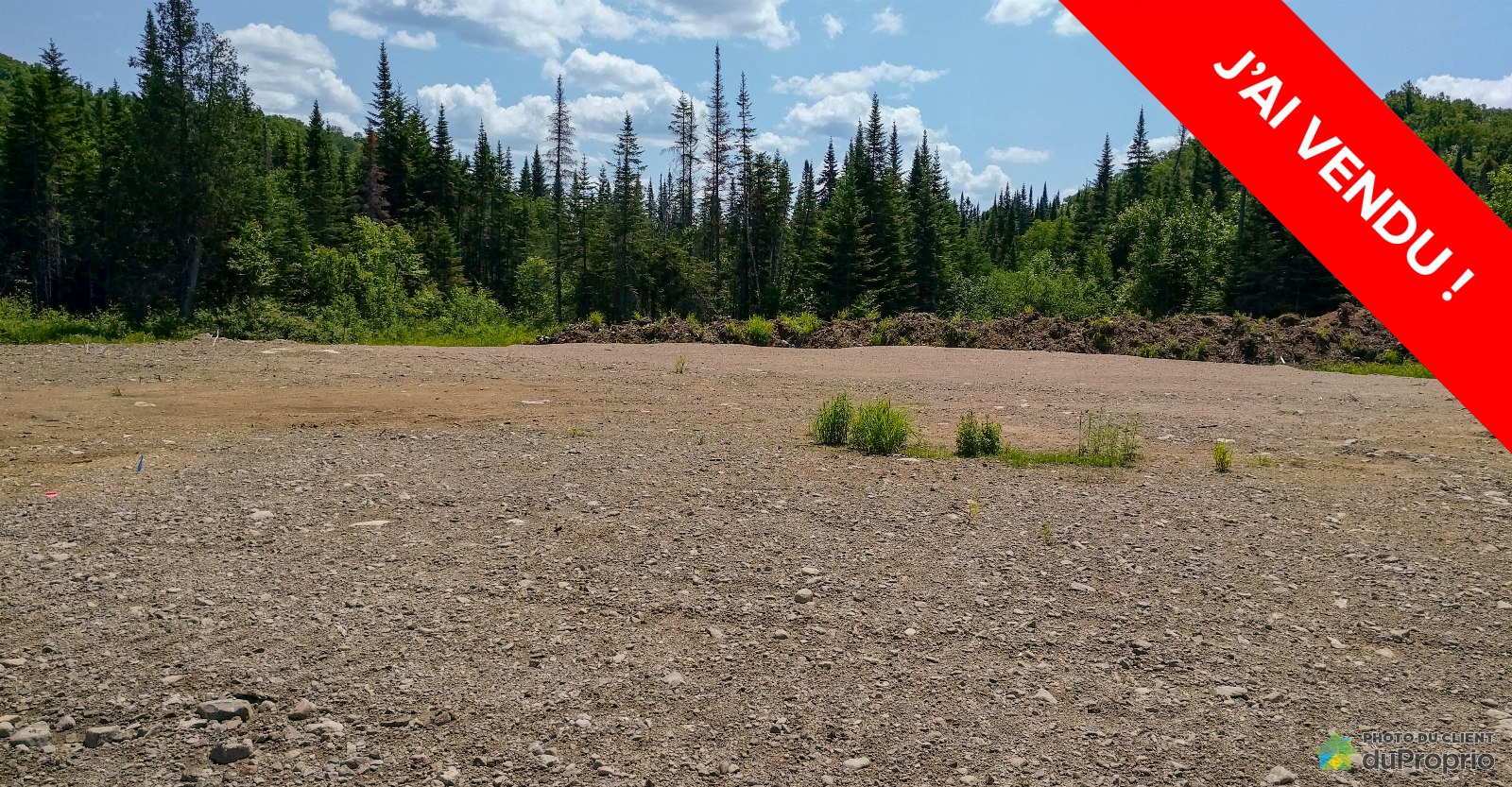 vueavantterrainrecreatiflantier160012672937vendu.jpg