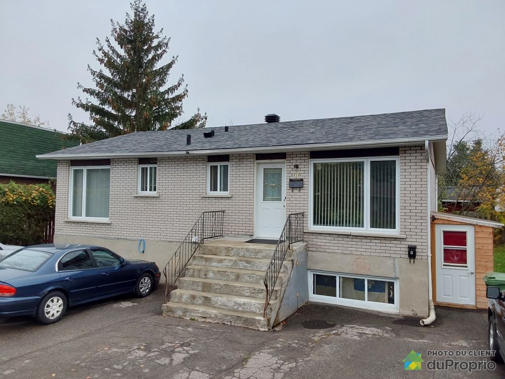 Multiplex à vendre, StEustache