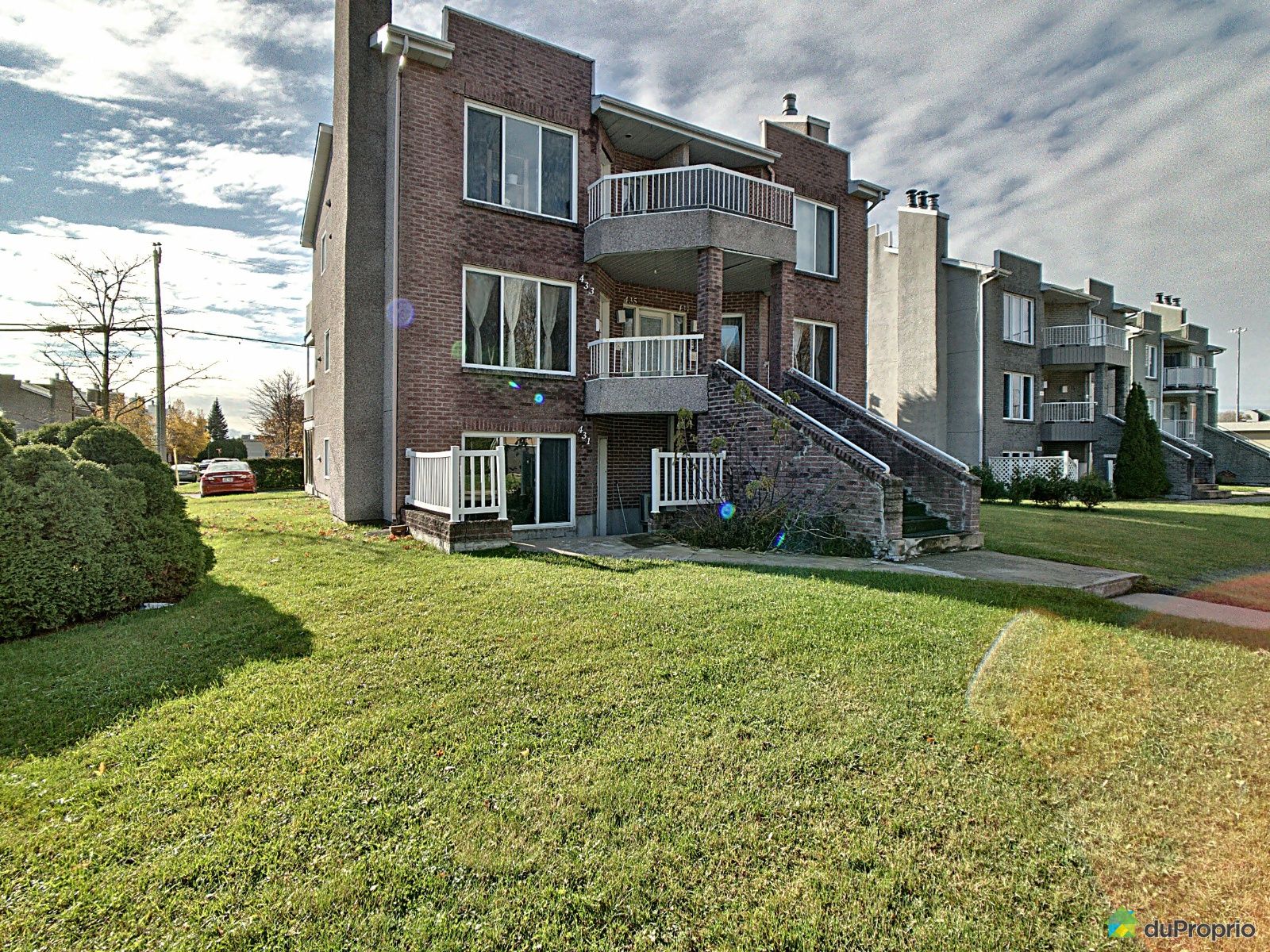431 437 Boulevard De Sainte Ma — photo 3