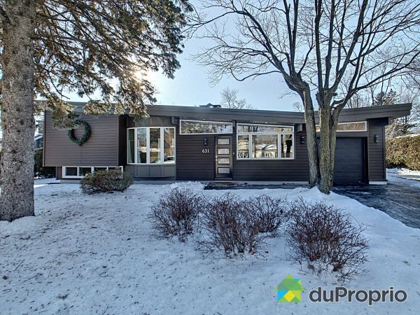 631 carré Dufault, Ste-Therese for sale