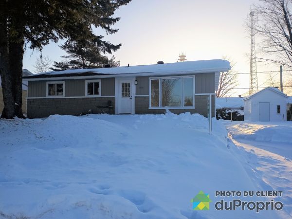 3053 rue Michael-Connolly, Ste-Foy for sale