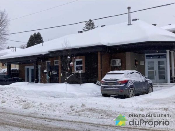 Winter Front - 2410-2412 rue Roussel, Chicoutimi (Chicoutimi-Nord) for sale