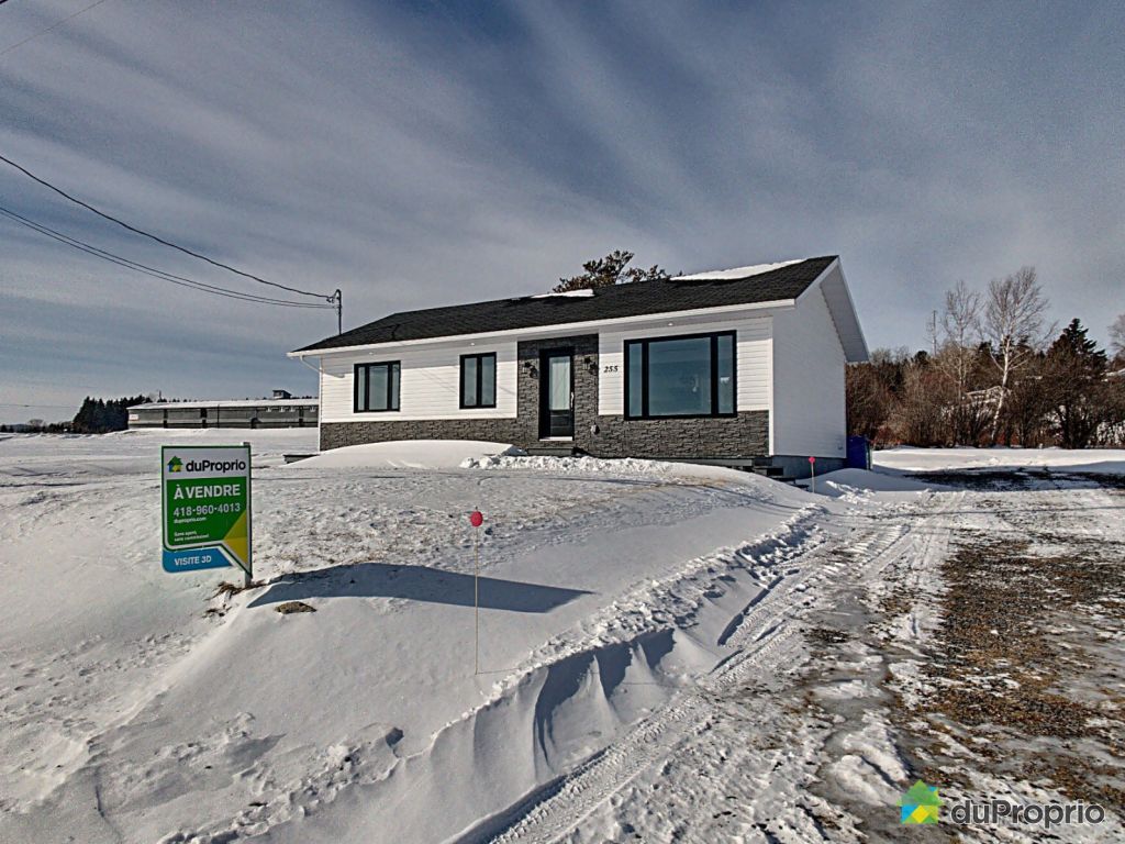 La Malbaie (CapÀL'Aigle) Bungalows for sale DuProprio