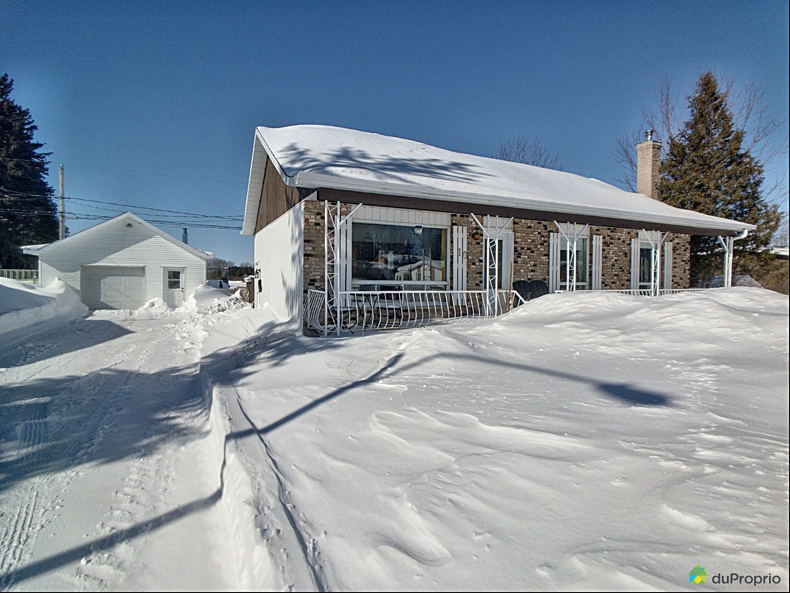 Bungalow à vendre MétabetchouanLacàlaCroix 4 chambres 998194
