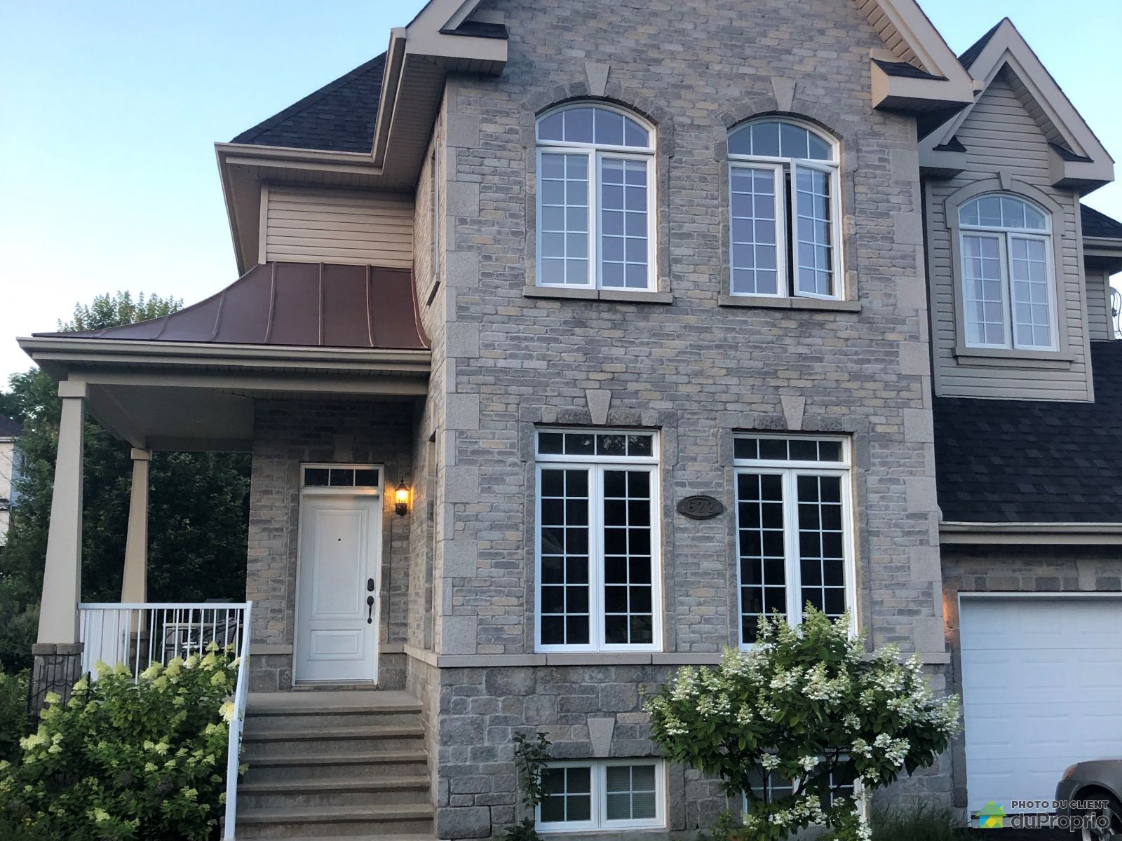 Maison 2 étages à vendre St-Jérôme (Bellefeuille) 4 chambres