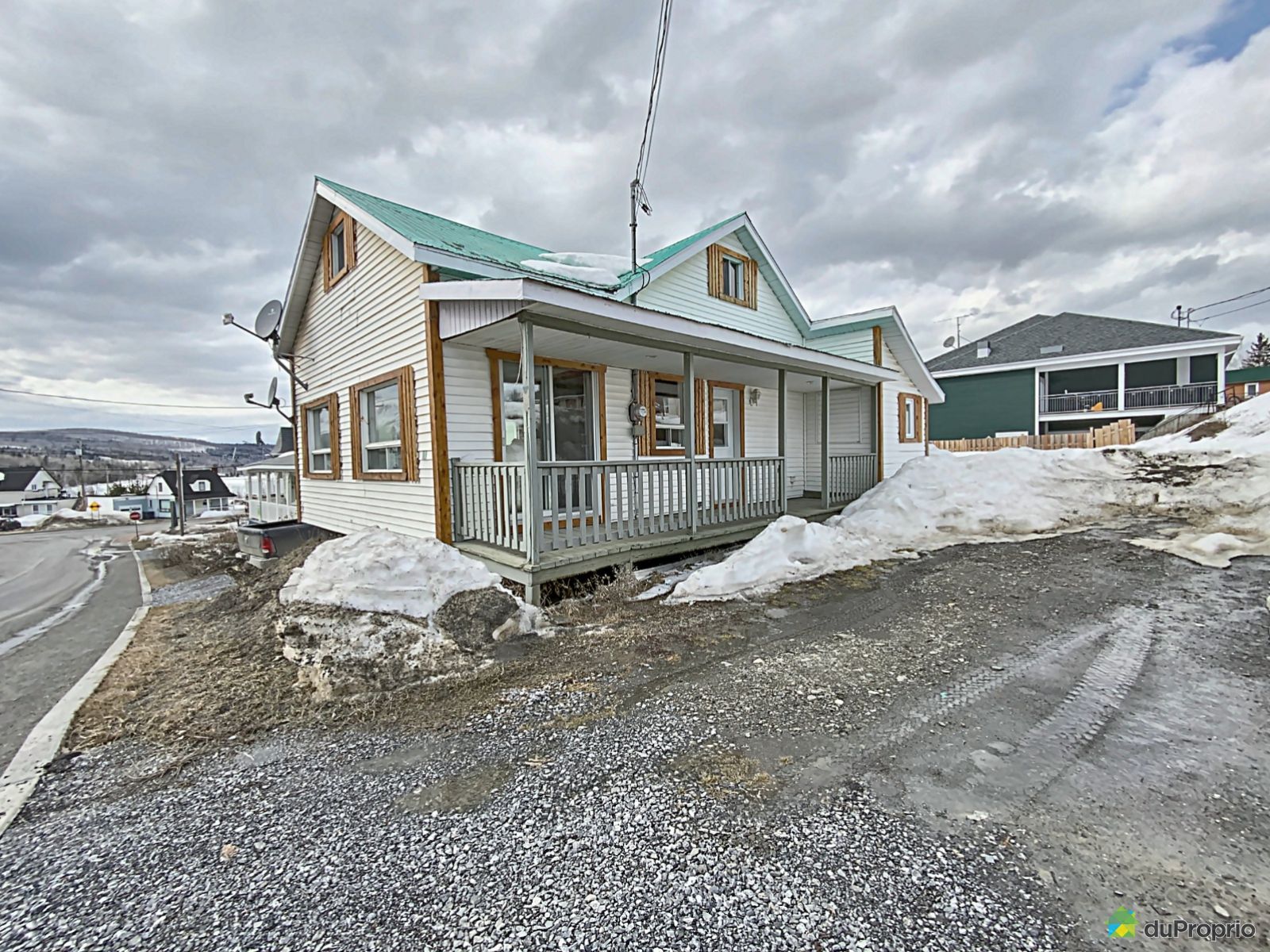 1 1/2 Storey for sale StMarcDuLacLong 3 bedrooms 2 bathrooms 1004635