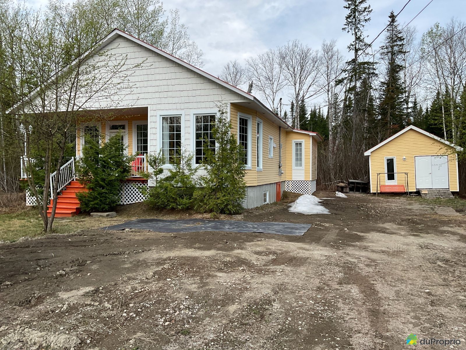 Chalet à vendre LacBouchette 2 chambres 1 salle de bain 1008166